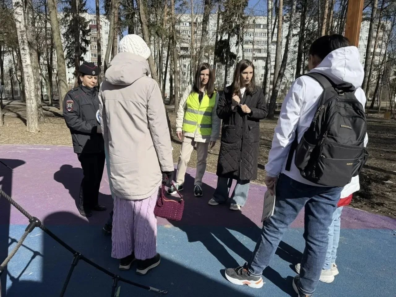 В парке «Папанинская дача» прошла акция «Один щелчок спасает жизнь» В парке «Папанинская дача» прошла акция «Один щелчок спасает жизнь»