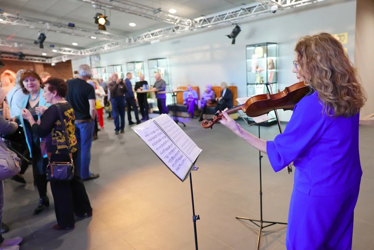 В театре «ФЭСТ» поздравили работников культуры