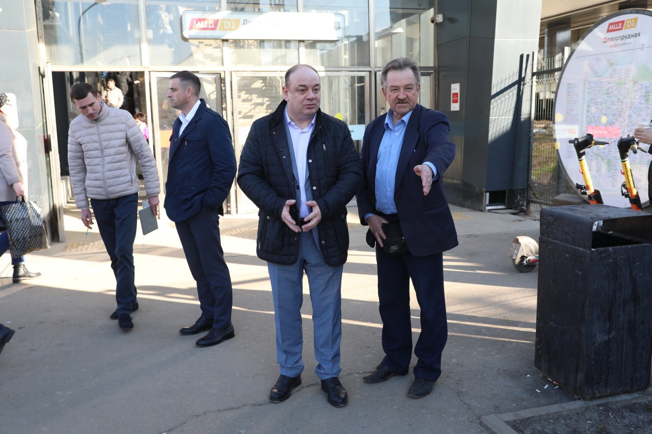 В Долгопрудном проверили состояние территорий железнодорожных станций В Долгопрудном проверили состояние территорий железнодорожных станций