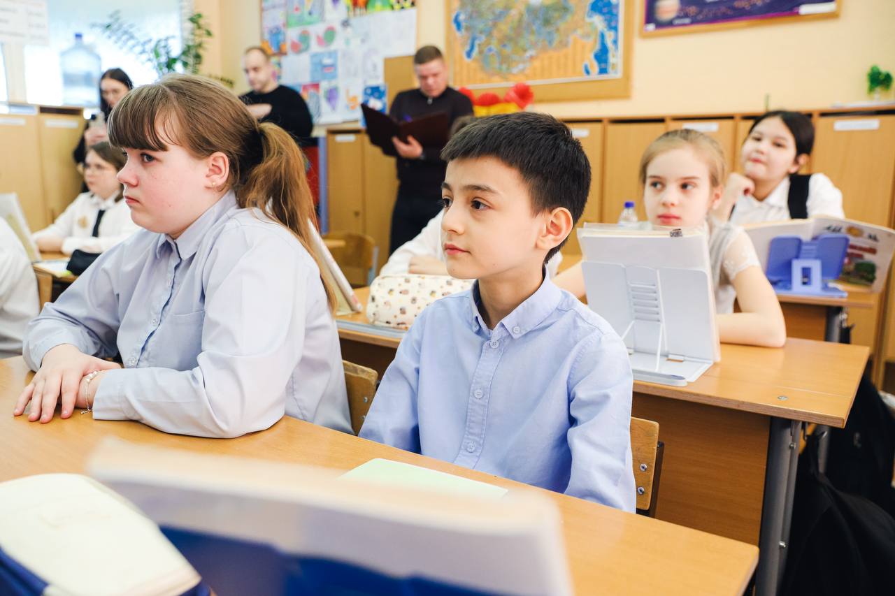 Доброе дело с пользой для экологии: школьники Химок участвуют в областной акции Доброе дело с пользой для экологии: школьники Химок участвуют в областной акции