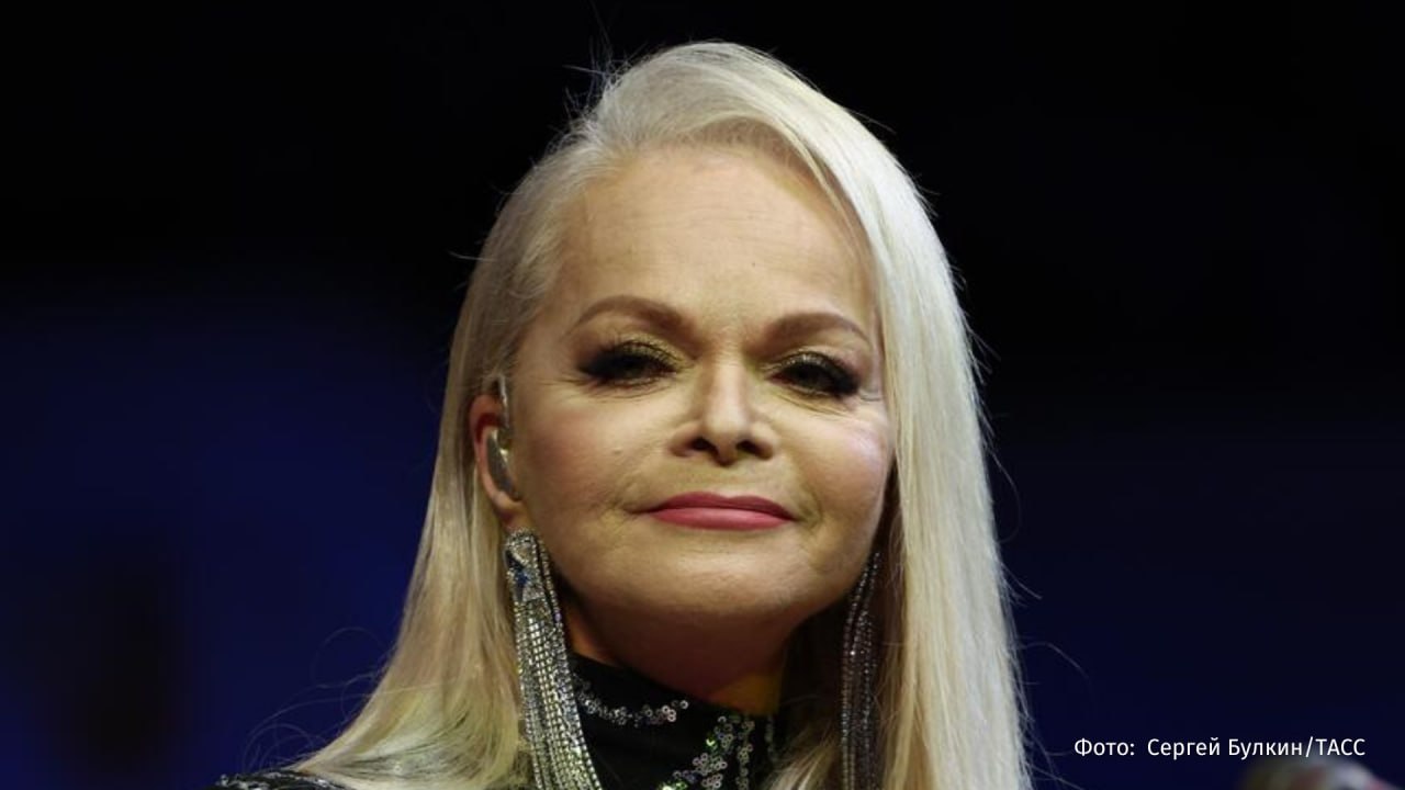 Лариса Долина снизила до 114 млн рублей исковые требования о взыскании имущественного вреда, причиненного ей мошенничеством с квартирой, сообщил корреспондент РЕН ТВ из зала суда