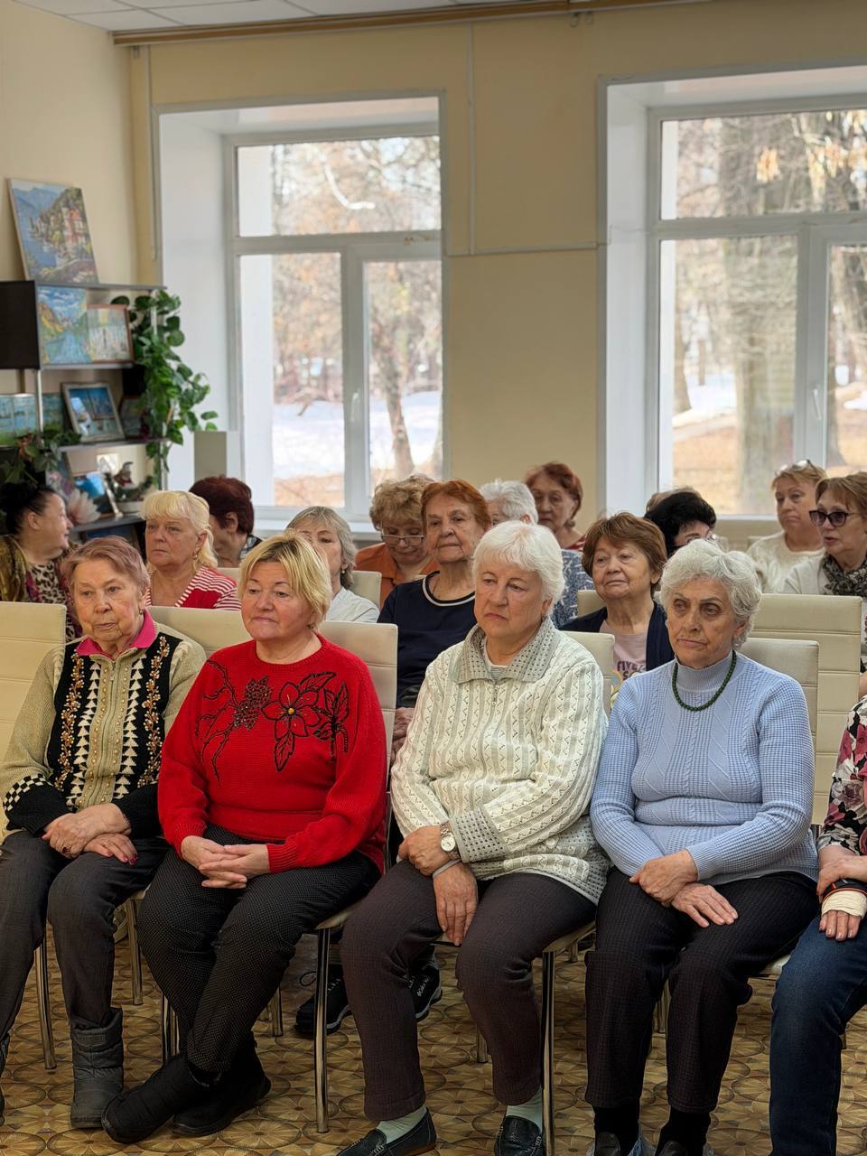 В социальном центре «Пушкинский» прошла встреча участников проекта «Активное долголетие» с представителями прокуратуры В социальном центре «Пушкинский» прошла встреча участников проекта «Активное долголетие» с представителями прокуратуры