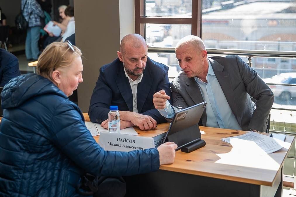 Андрей Иванов: Провёл личный приём «Выездной администрации» в Звенигороде — на площадке Культурного центра имени Любови Орловой Андрей Иванов: Провёл личный приём «Выездной администрации» в Звенигороде — на площадке Культурного центра имени Любови Орловой