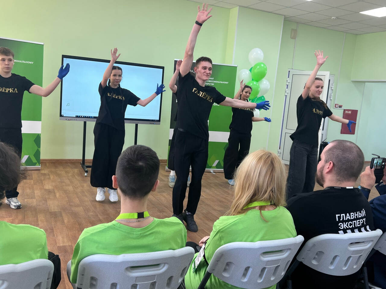 В Ступинском техникуме стартовал межрегиональный этап чемпионата «Профессионалы» по компетенции «Нейросети и большие данные» В Ступинском техникуме стартовал межрегиональный этап чемпионата «Профессионалы» по компетенции «Нейросети и большие данные»