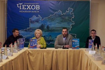 Михаил Собакин: За круглым столом со старостами обсудили актуальные темы, касающиеся противопаводковых мероприятий, модернизации электросетевого хозяйства и газификации сельских населенных пунктов