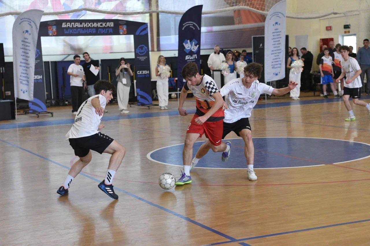 Сергей Юров: Финалы БШЛ: Футзал. Финалы нашей школьной лиги продолжаются Сергей Юров: Финалы БШЛ: Футзал. Финалы нашей школьной лиги продолжаются