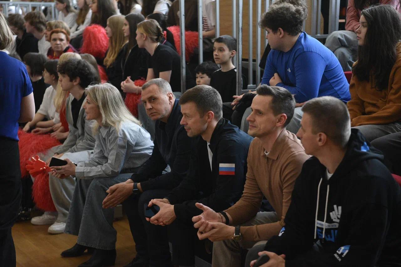 Сергей Юров: Финалы БШЛ: Футзал. Финалы нашей школьной лиги продолжаются Сергей Юров: Финалы БШЛ: Футзал. Финалы нашей школьной лиги продолжаются