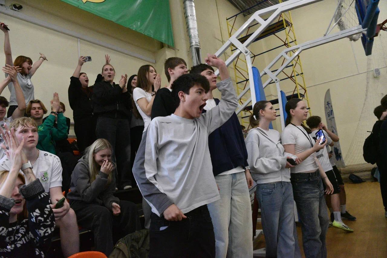 Сергей Юров: Финалы БШЛ: Футзал. Финалы нашей школьной лиги продолжаются Сергей Юров: Финалы БШЛ: Футзал. Финалы нашей школьной лиги продолжаются