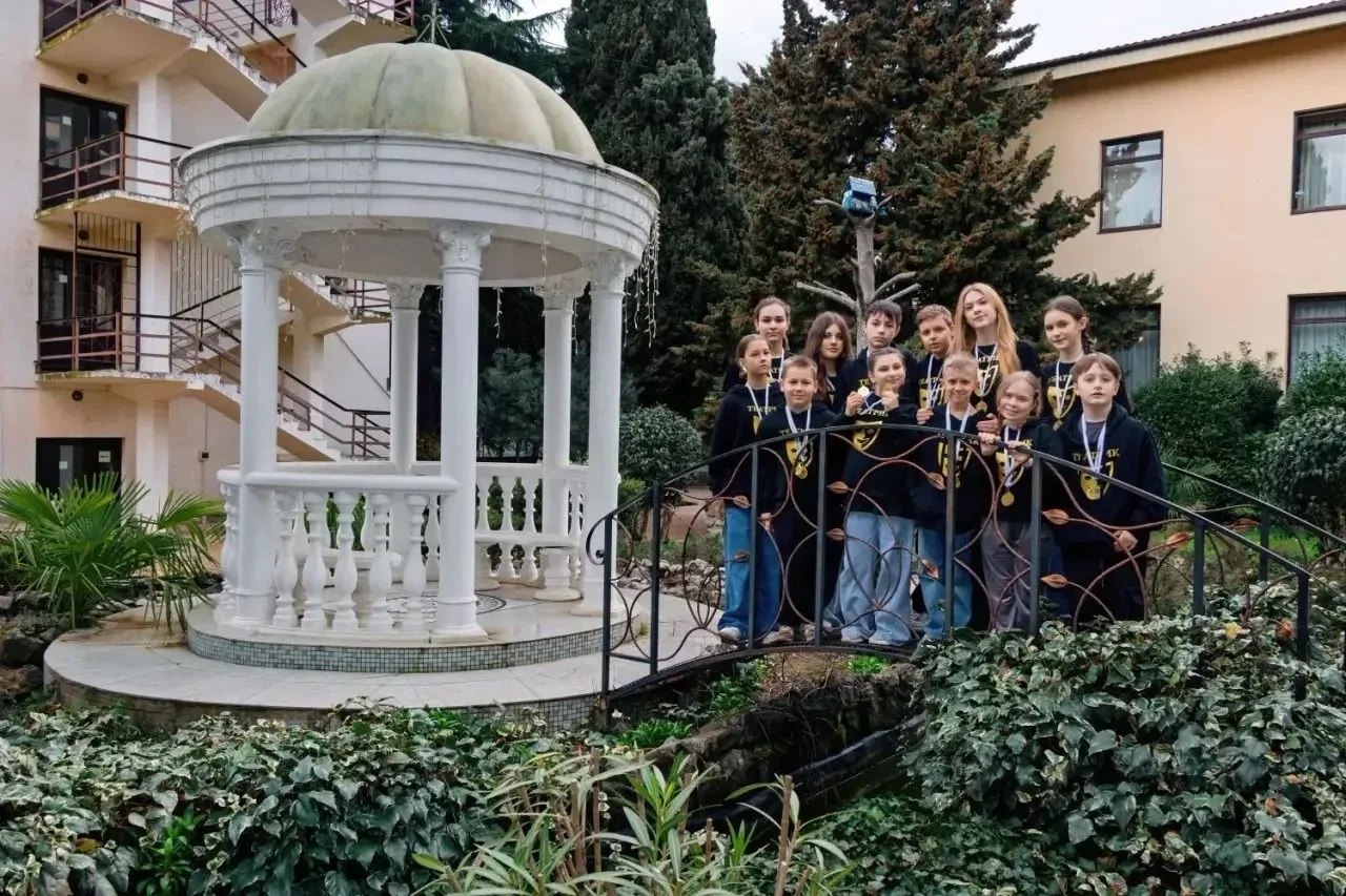 Триумф мытищинских талантов: учащиеся гимназии № 17 блестяще выступили на Международном форуме искусств Триумф мытищинских талантов: учащиеся гимназии № 17 блестяще выступили на Международном форуме искусств