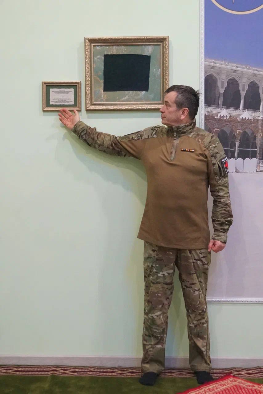 Станислав Каторов: В Луганске вместе с начальником Межрайонной инспекции Федеральной налоговой службы №14 Павлом Игоревичем Шагиным посетили подразделение Таманской дивизии Станислав Каторов: В Луганске вместе с начальником Межрайонной инспекции Федеральной налоговой службы №14 Павлом Игоревичем Шагиным посетили подразделение Таманской дивизии