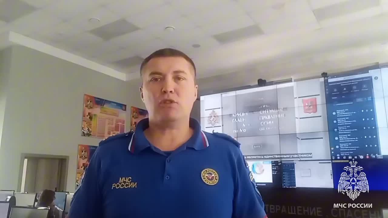 Внимание: СИЛЬНЫЙ ВЕТЕР. Согласно прогноза Росгидромета в ближайшие 1-2 часа с сохранением до 21 часа 05 апреля местами по Московской области ожидается западный ветер порывами до 15 м/с