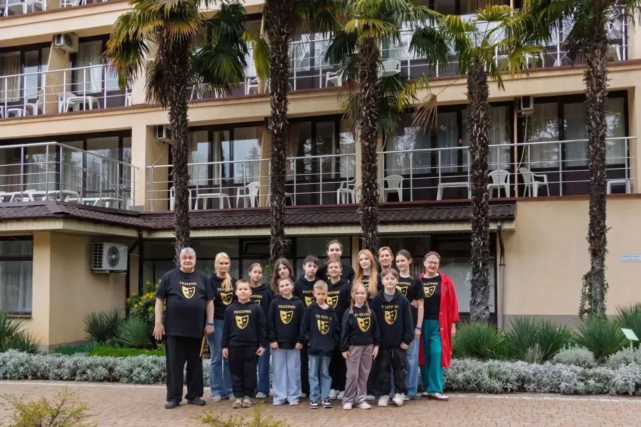 Триумф мытищинских талантов: учащиеся гимназии № 17 блестяще выступили на Международном форуме искусств Триумф мытищинских талантов: учащиеся гимназии № 17 блестяще выступили на Международном форуме искусств