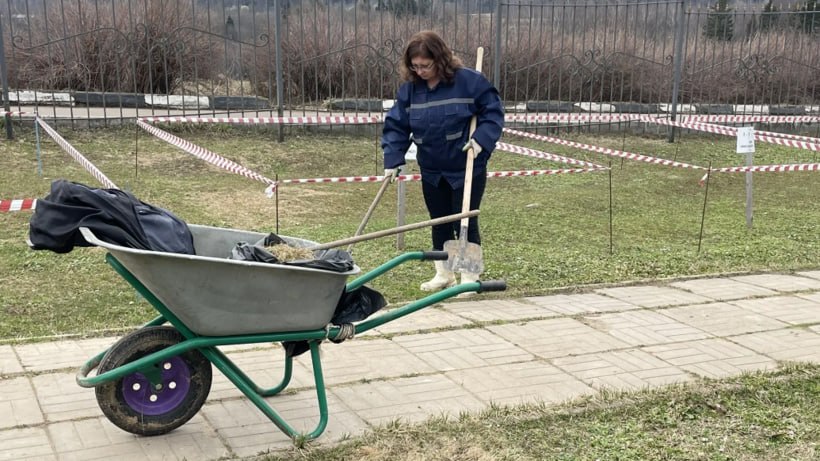 Кладбища Солнечногорска приводят в порядок к праздникам Кладбища Солнечногорска приводят в порядок к праздникам