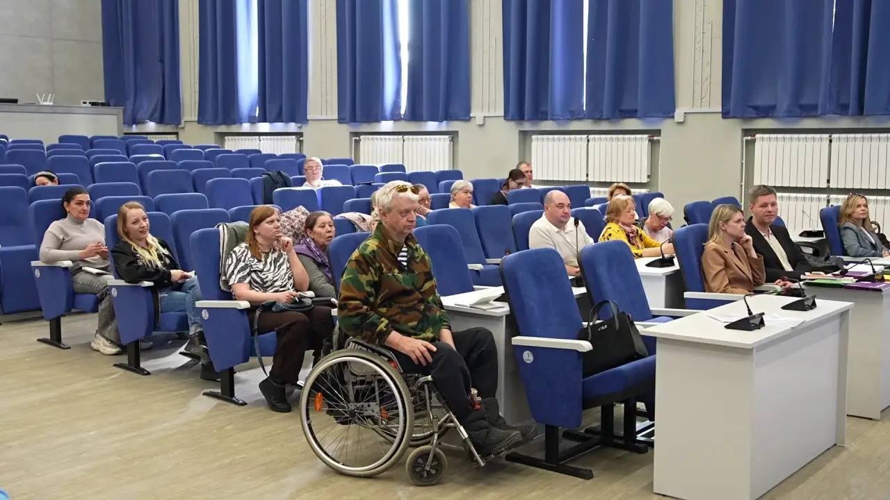 В Щёлково прошла встреча с переселенцами из аварийного жилья В Щёлково прошла встреча с переселенцами из аварийного жилья