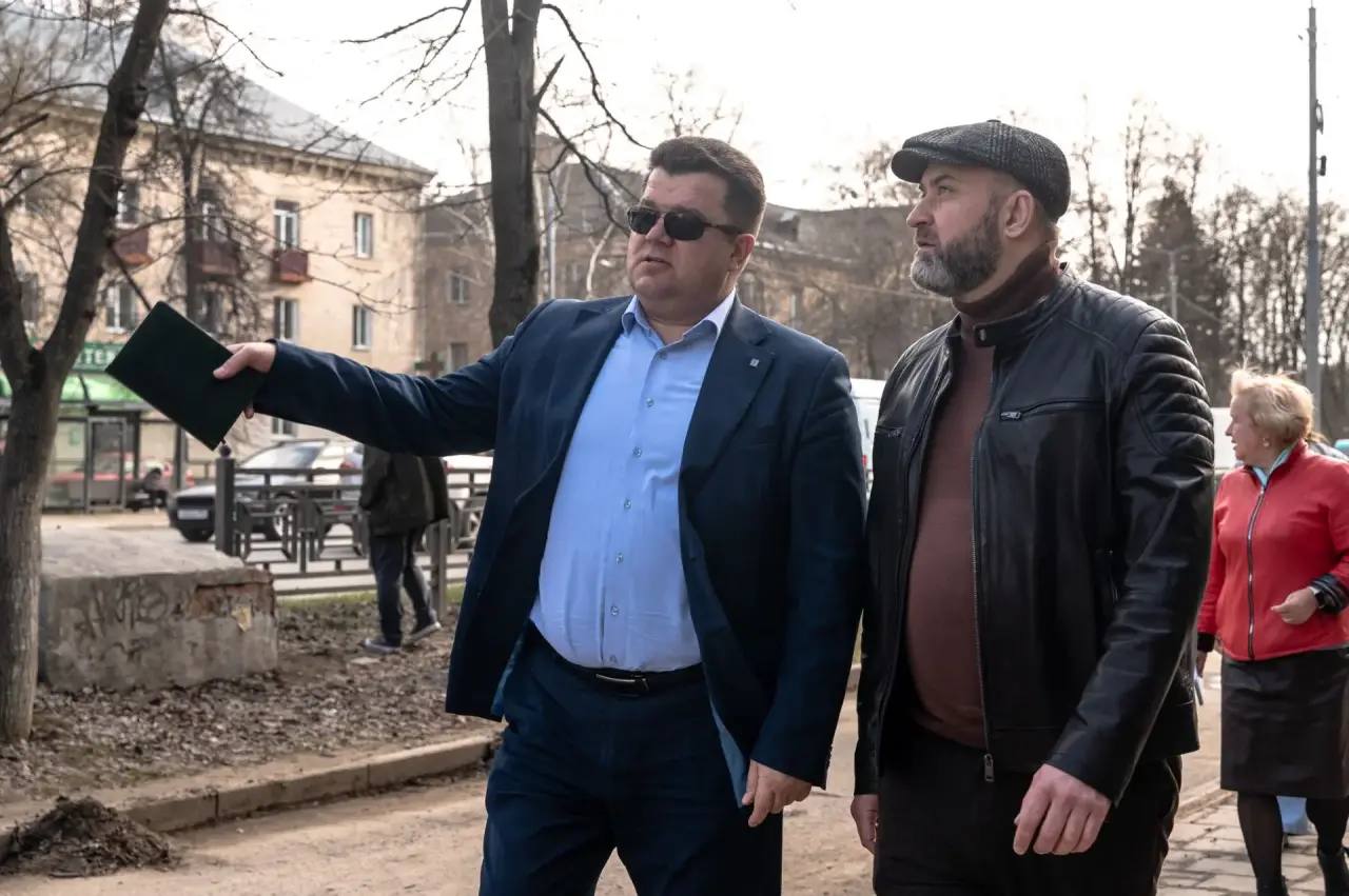 Прогулялись по Каширке. Список дел получился внушительный!