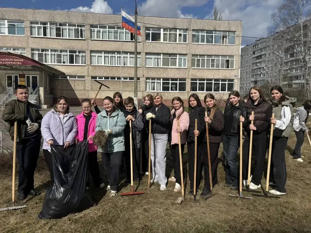 Руслан Заголовацкий: Не дожидаясь общеокружного апрельского субботника, уже приступили к комплексному наведению порядка на территории округа Руслан Заголовацкий: Не дожидаясь общеокружного апрельского субботника, уже приступили к комплексному наведению порядка на территории округа