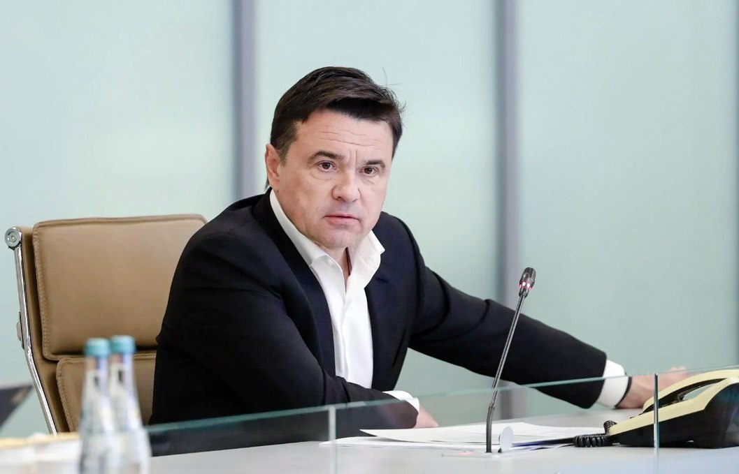 Дмитрий Волков: Принял участие в совещании под руководством нашего Губернатора Андрея Юрьевича Воробьева, который в числе актуальных направлений работы акцентировал первоочередное внимание на темах благоустройства...