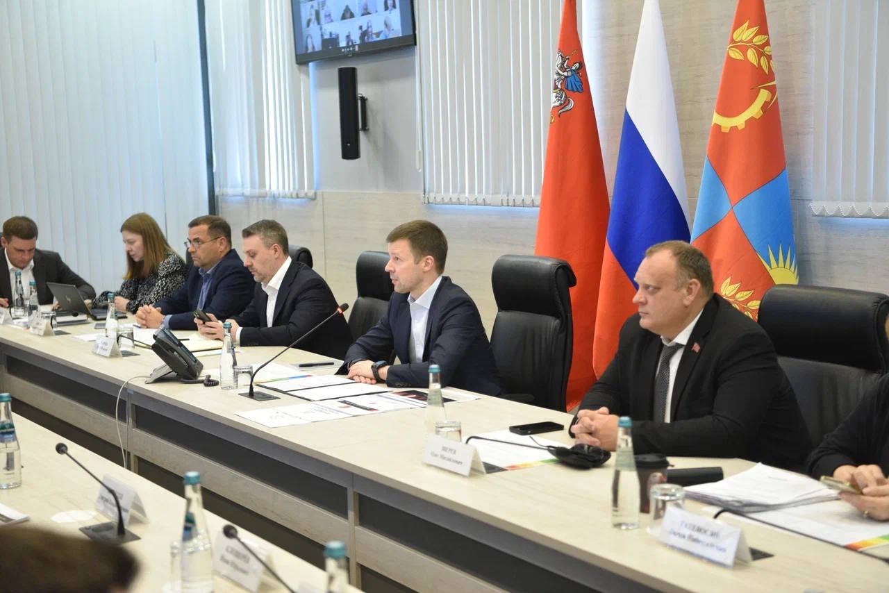 Сергей Юров: На еженедельном ВКС с Губернатором Московской области ключевой темой стало благоустройство территорий Сергей Юров: На еженедельном ВКС с Губернатором Московской области ключевой темой стало благоустройство территорий