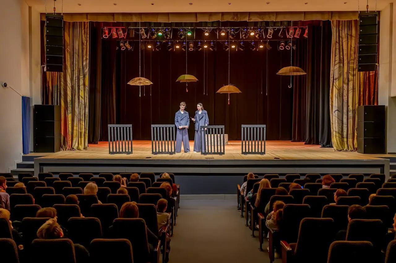 В ДК «Октябрь» стартовал первый день открытого театрального фестиваля