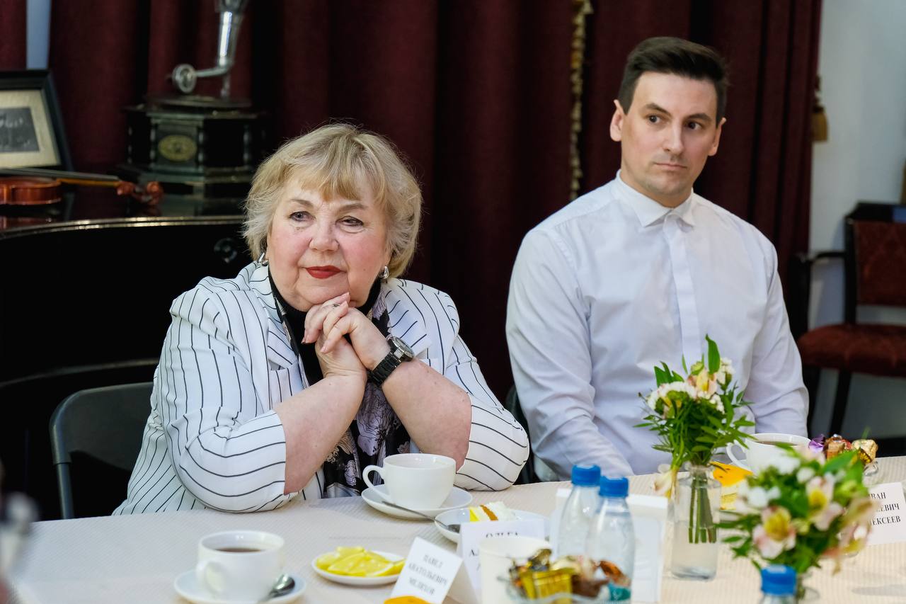 Единая Россия начала сбор предложений жителей Подмосковья в новую Народную программу Единая Россия начала сбор предложений жителей Подмосковья в новую Народную программу