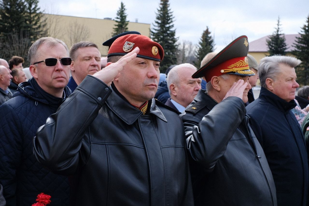 В ордена Жукова бригаде оперативного назначения Центрального округа Росгвардии прошел день памяти воинов-софринцев, погибших при исполнении воинского долга В ордена Жукова бригаде оперативного назначения Центрального округа Росгвардии прошел день памяти воинов-софринцев, погибших при исполнении воинского долга