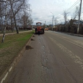 Работа в городе в самом разгаре! Наводим порядок на улицах и во дворах