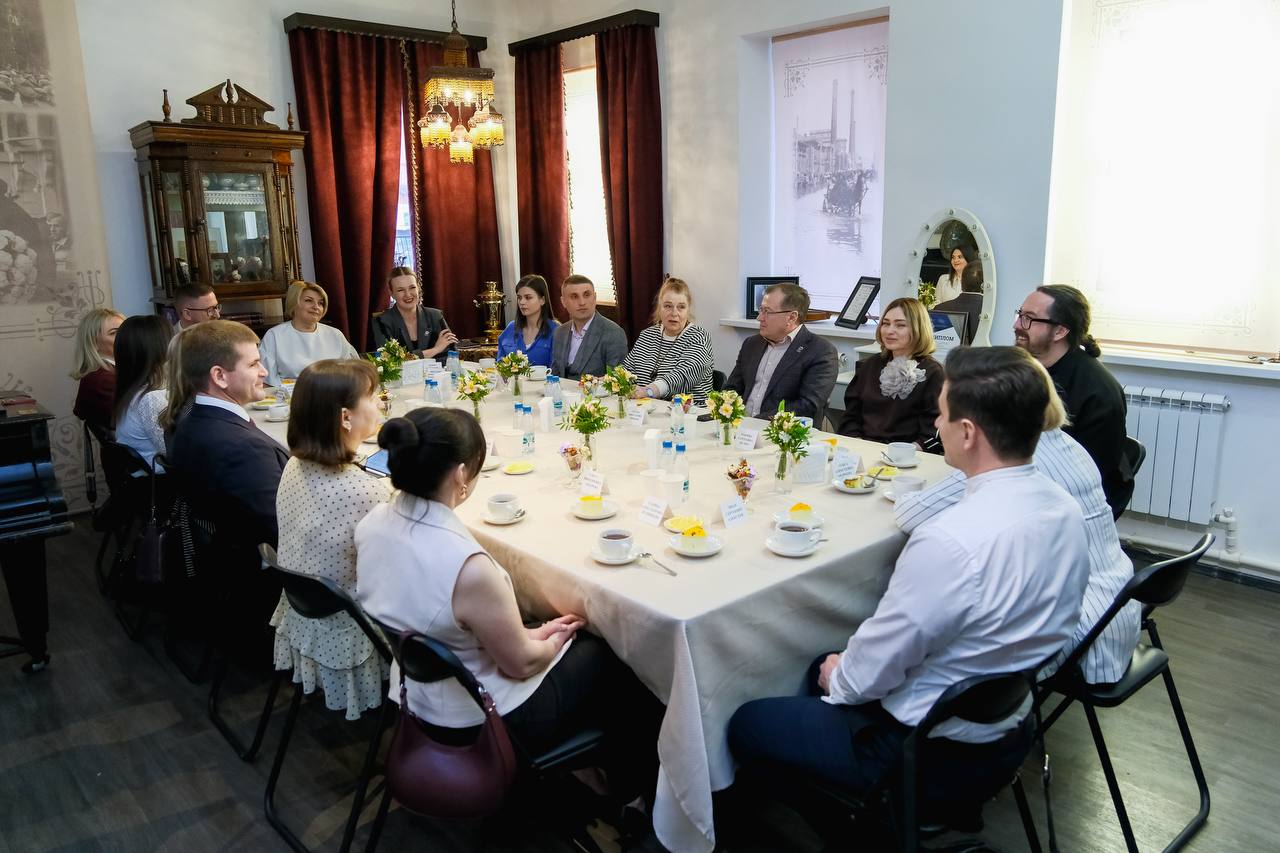 Единая Россия начала сбор предложений жителей Подмосковья в новую Народную программу