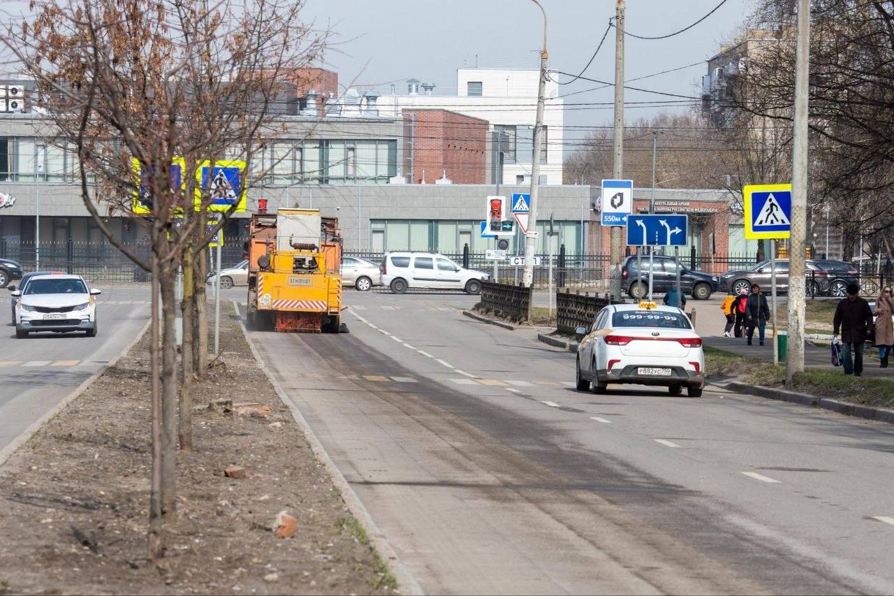 На дорогах Подольска отремонтировали элементы инфраструктуры