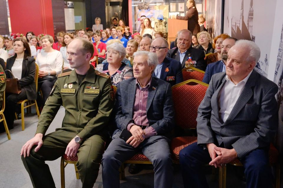 � ������������ �������� ������������� ������ ����� ������� � �����������