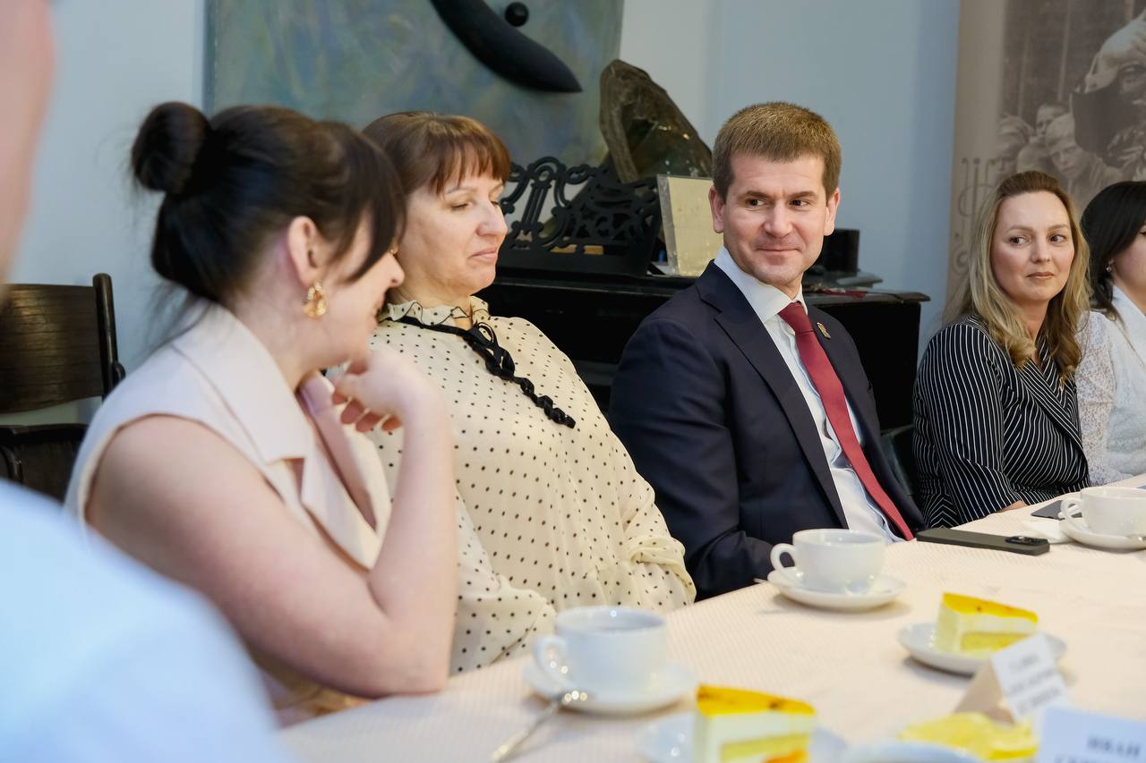 Единая Россия начала сбор предложений жителей Подмосковья в новую Народную программу Единая Россия начала сбор предложений жителей Подмосковья в новую Народную программу