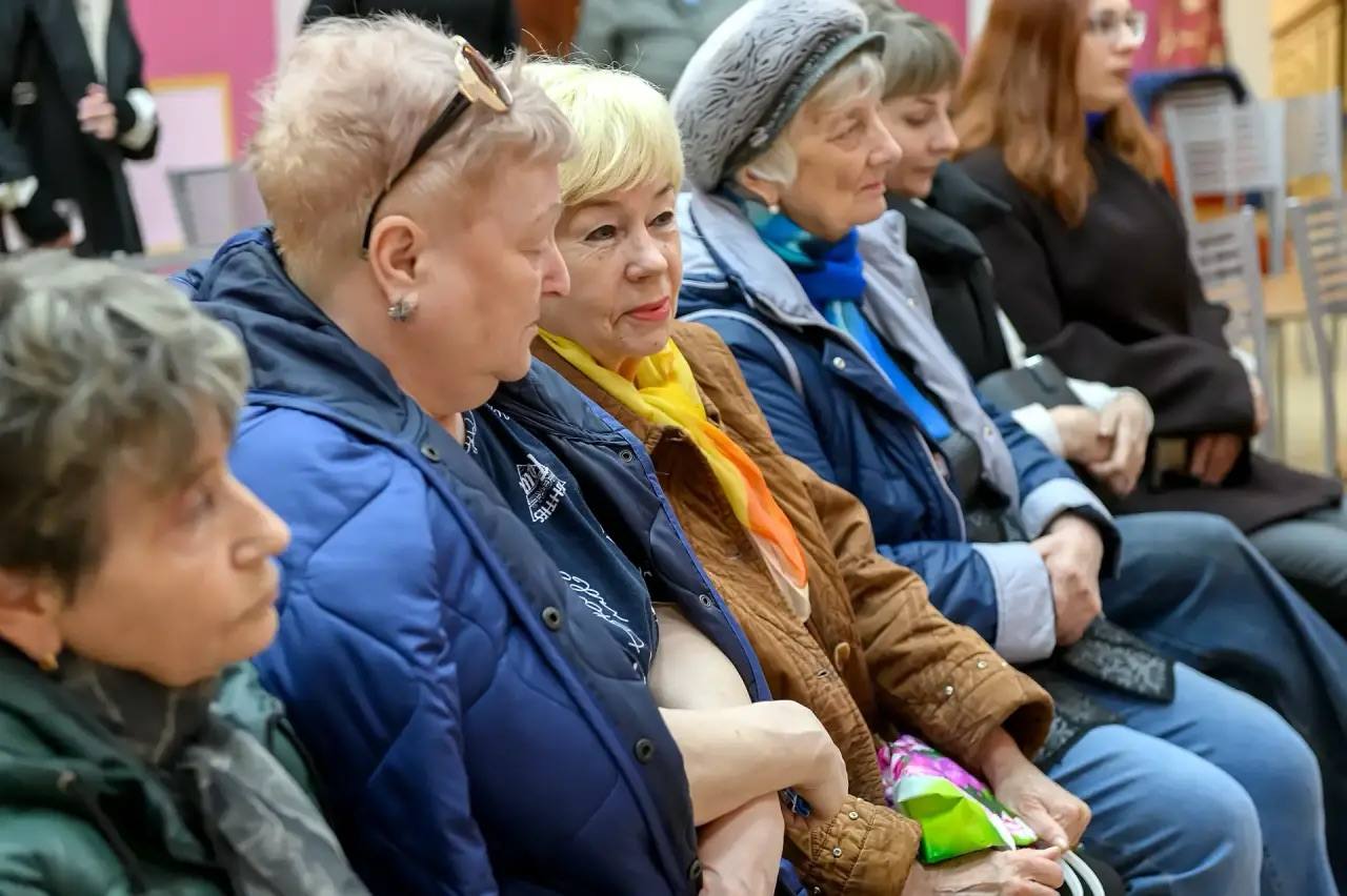 На выездной администрации по вопросам здравоохранения в посёлке Молодёжный ответили на вопросы жителей На выездной администрации по вопросам здравоохранения в посёлке Молодёжный ответили на вопросы жителей