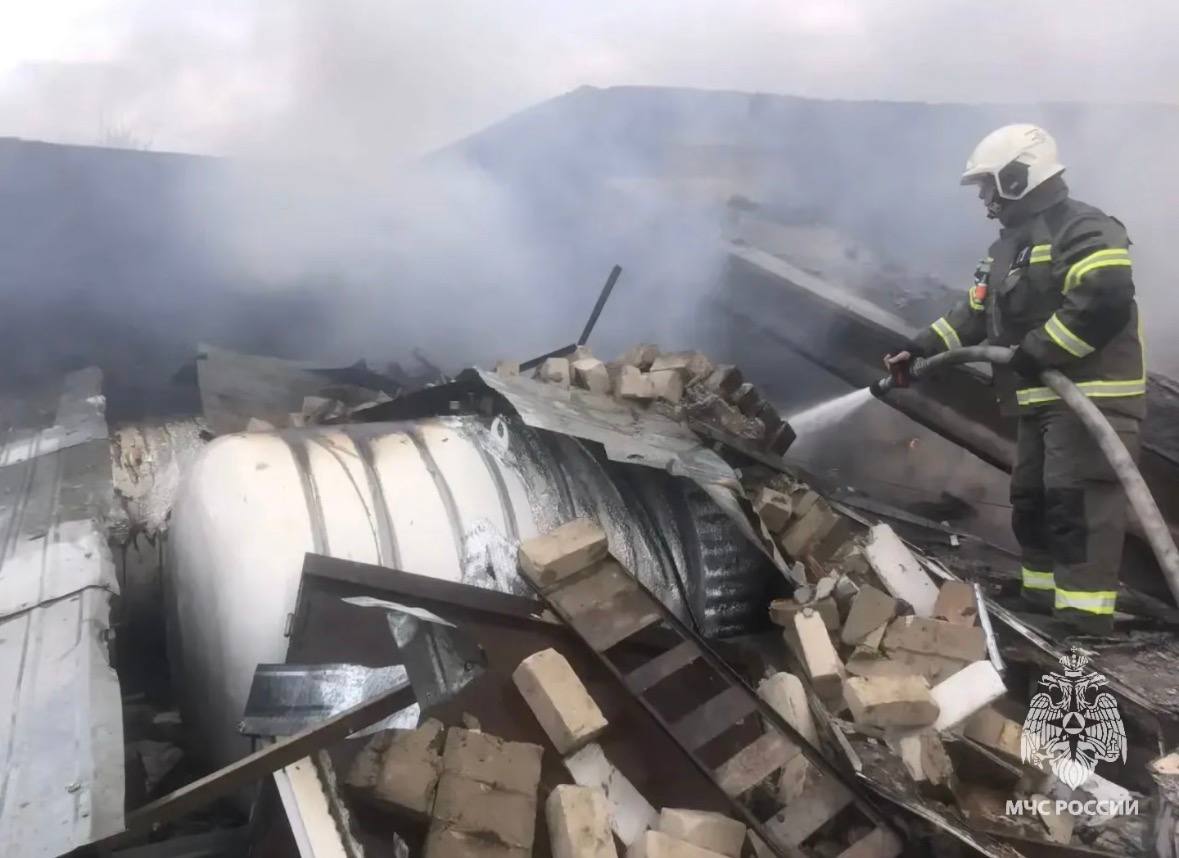 Огнеборцы локализовали пожар в производственном цеху в Орехово-Зуево Огнеборцы локализовали пожар в производственном цеху в Орехово-Зуево