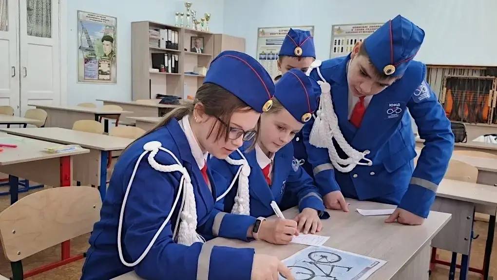 По всей Московской области стартовали муниципальные этапы самого главного конкурса для юных инспекторов движения — «Безопасное колесо – 2026»