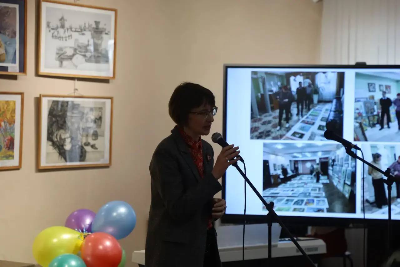 Сегодня в Музейно-выставочном центре Серпухова прошло закрытие Московской областной выставки-конкурса «Серпуховская мозаика» - и торжественное награждение лауреатов Сегодня в Музейно-выставочном центре Серпухова прошло закрытие Московской областной выставки-конкурса «Серпуховская мозаика» - и торжественное награждение лауреатов