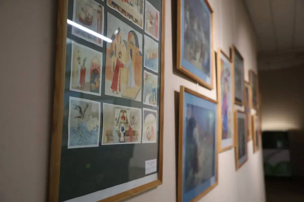 Сегодня в Музейно-выставочном центре Серпухова прошло закрытие Московской областной выставки-конкурса «Серпуховская мозаика» - и торжественное награждение лауреатов Сегодня в Музейно-выставочном центре Серпухова прошло закрытие Московской областной выставки-конкурса «Серпуховская мозаика» - и торжественное награждение лауреатов