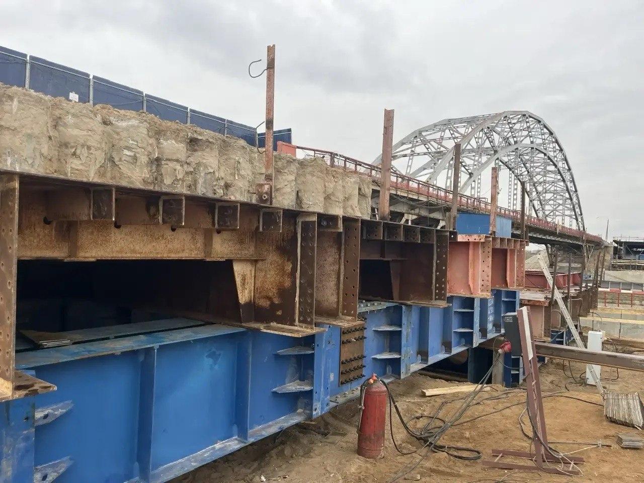 На Рогачёвском мосту в Дмитрове начали монтаж пролётного строения На Рогачёвском мосту в Дмитрове начали монтаж пролётного строения