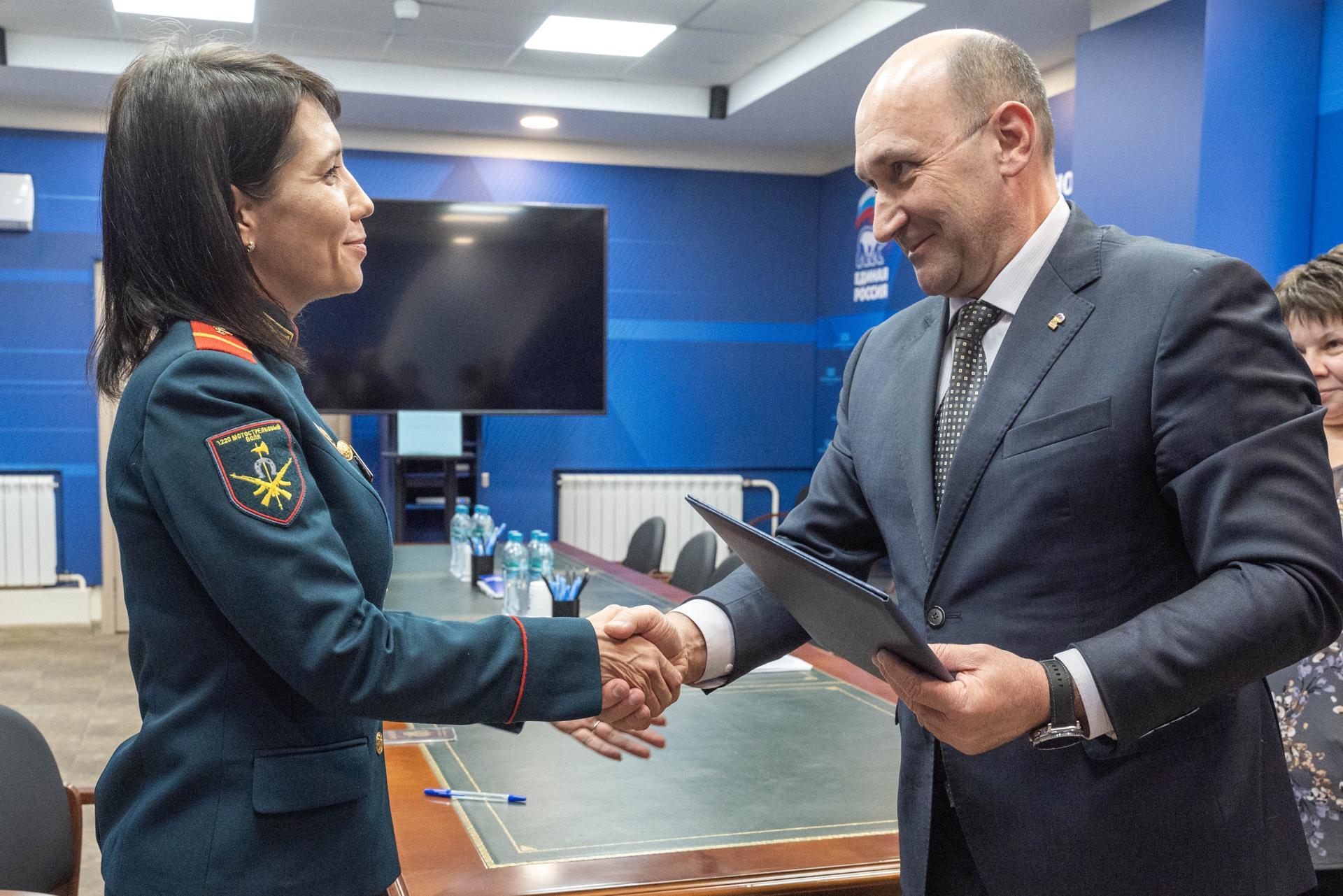 Герой России Людмила Болилая из Ступино участвует в предварительном голосовании «Единой России» Герой России Людмила Болилая из Ступино участвует в предварительном голосовании «Единой России»