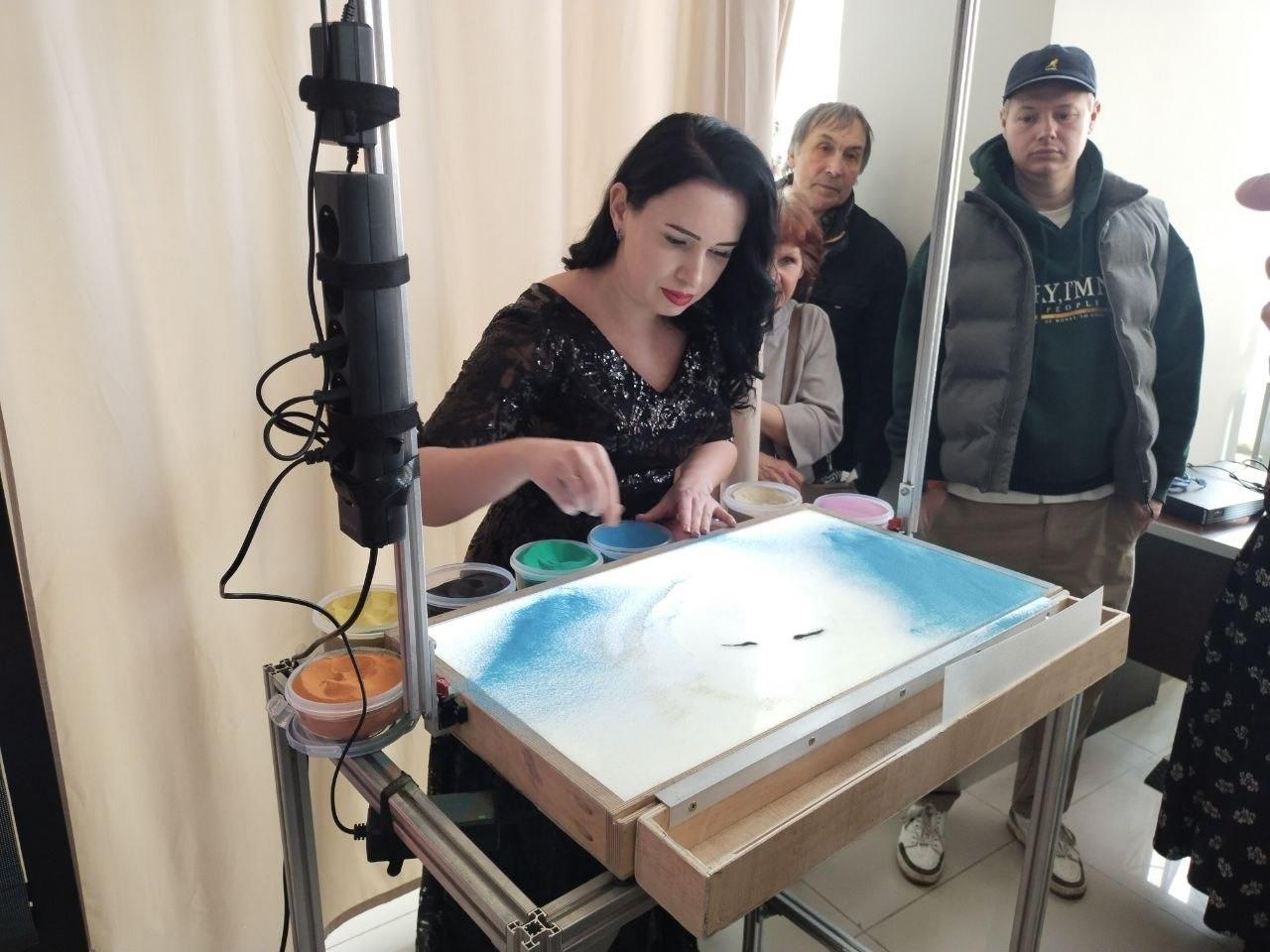 В СК «Борисоглебский» начала работу интересная экспозиция, посвященная 11-летию творческой студии Ольги Дворецкой В СК «Борисоглебский» начала работу интересная экспозиция, посвященная 11-летию творческой студии Ольги Дворецкой