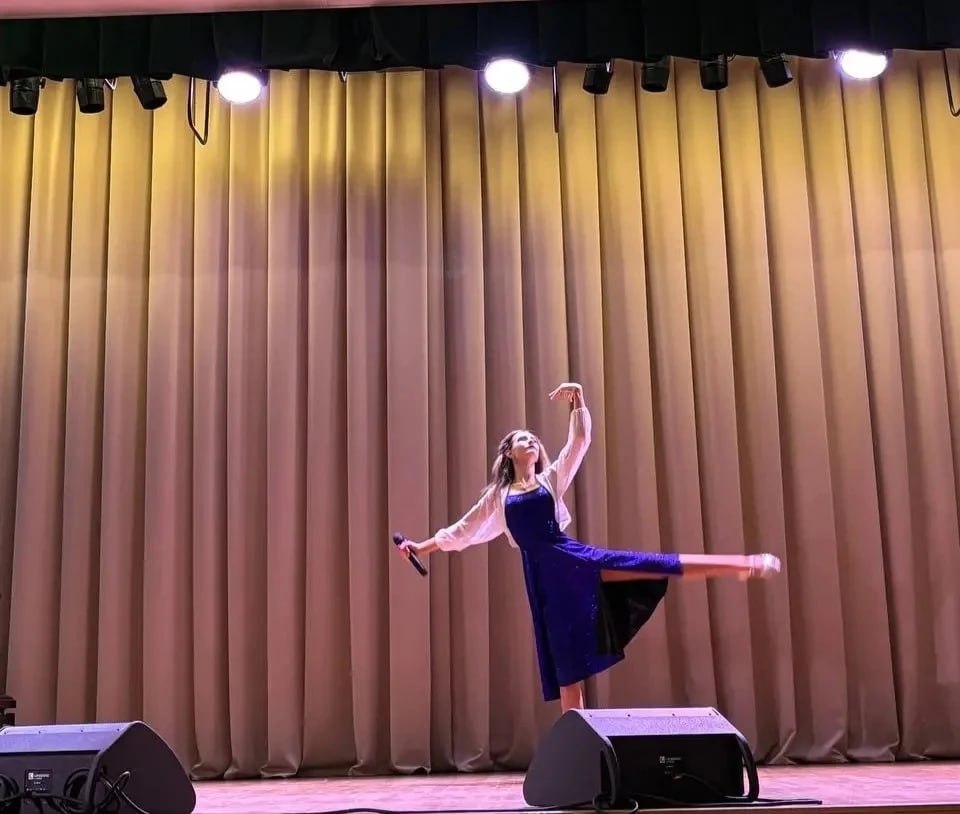 Юная певица из Долгопрудного победила в международном конкурсе