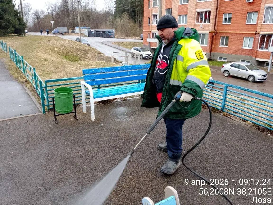 Сотрудники МБУ «Благоустройство СП» продолжают наводить порядок во всех населённых пунктах Сергиево-Посадского округа Сотрудники МБУ «Благоустройство СП» продолжают наводить порядок во всех населённых пунктах Сергиево-Посадского округа