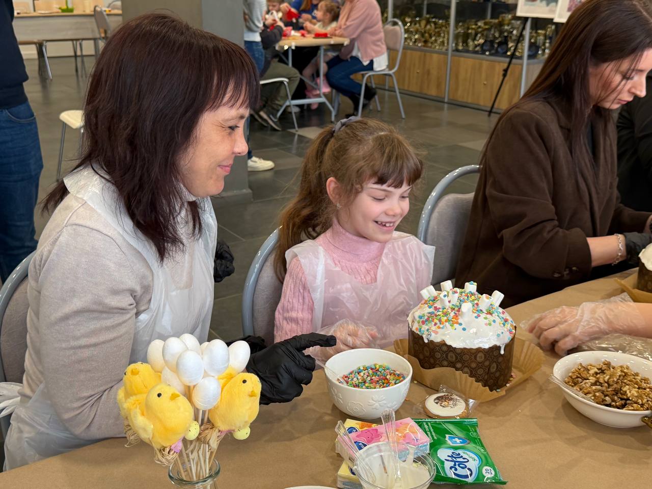 Сергей Юров: Пасхальный мастер-класс для детей участников СВО Сергей Юров: Пасхальный мастер-класс для детей участников СВО