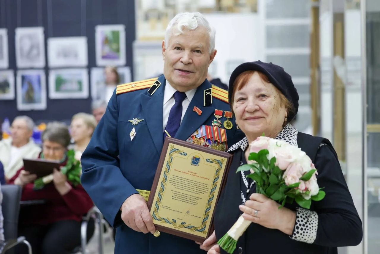Григорий Артамонов: Сегодня мы поздравили семьи, чей союз выдержал испытание временем Григорий Артамонов: Сегодня мы поздравили семьи, чей союз выдержал испытание временем