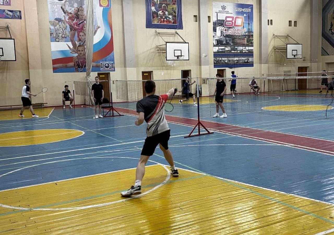 8 апреля в спортивном зале МОУ «СОШ «Горизонт» прошел чемпионат городского округа Воскресенск по бадминтону 8 апреля в спортивном зале МОУ «СОШ «Горизонт» прошел чемпионат городского округа Воскресенск по бадминтону