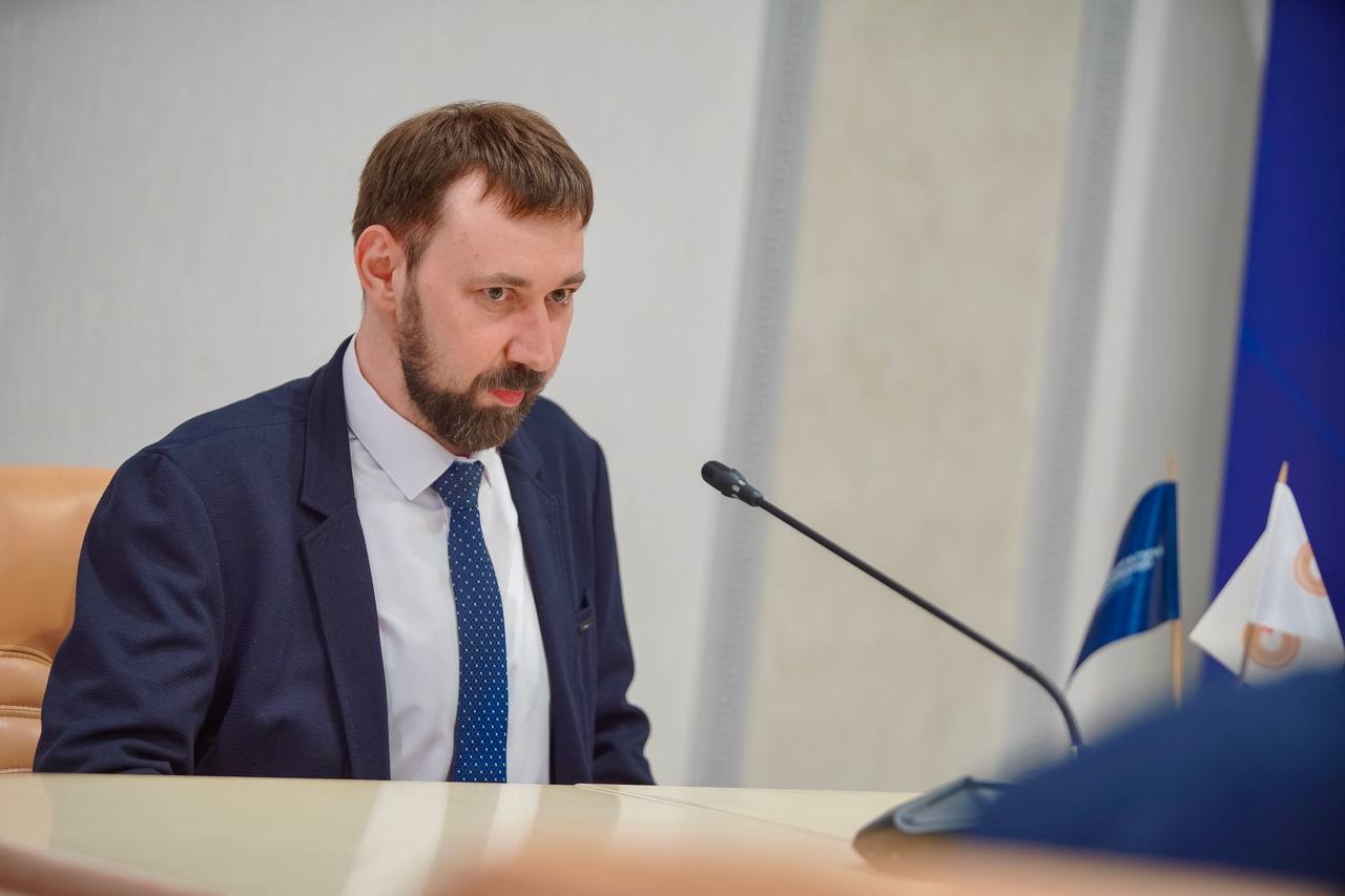 Николай Ханин: 940 служащих за все время объединил наш конкурс «Лучший специалист в сфере местного самоуправления» Николай Ханин: 940 служащих за все время объединил наш конкурс «Лучший специалист в сфере местного самоуправления»