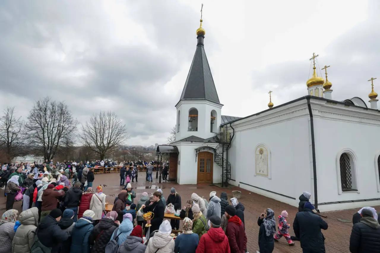 В Подольске у храма Воскресения Христова прошла традиционная пасхальная благотворительная ярмарка В Подольске у храма Воскресения Христова прошла традиционная пасхальная благотворительная ярмарка