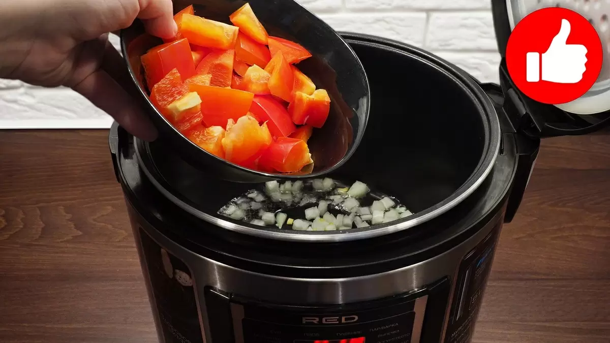 Печень в соусе: легко и вкусно в мультиварке