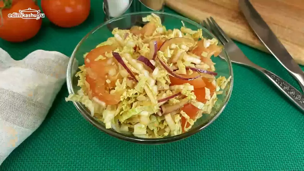 Легкий салат с пекинской капустой: идеальное блюдо для любого стола