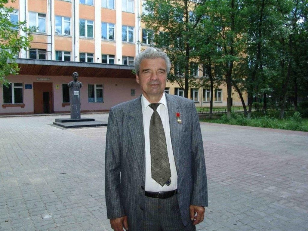 С Днём космонавтики!. Сегодня мы отмечаем праздник, который навсегда изменил ход истории — День космонавтики