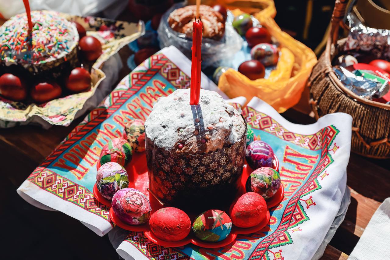 С праздником Светлой Пасхи! С праздником Светлой Пасхи!