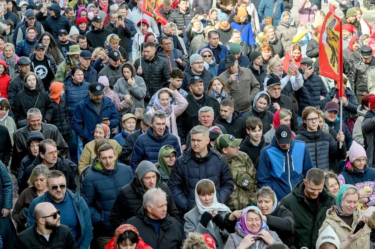 Михаил Собакин: В Светлый праздник Пасхи вместе с коллегами, главами Подольска и Серпухова, принял участие в Крестном ходе Михаил Собакин: В Светлый праздник Пасхи вместе с коллегами, главами Подольска и Серпухова, принял участие в Крестном ходе